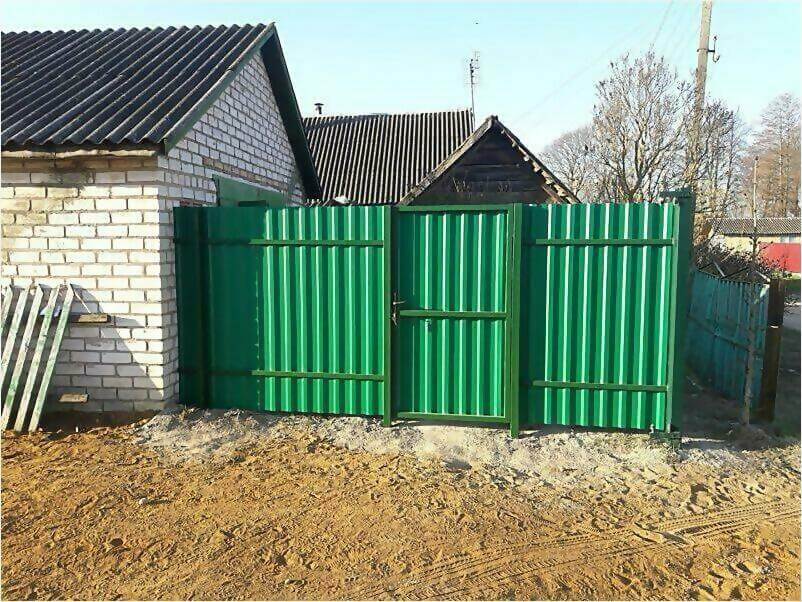 Забор, ворота, калитка из зеленого профлиста 150м фото 1 в Гатчине