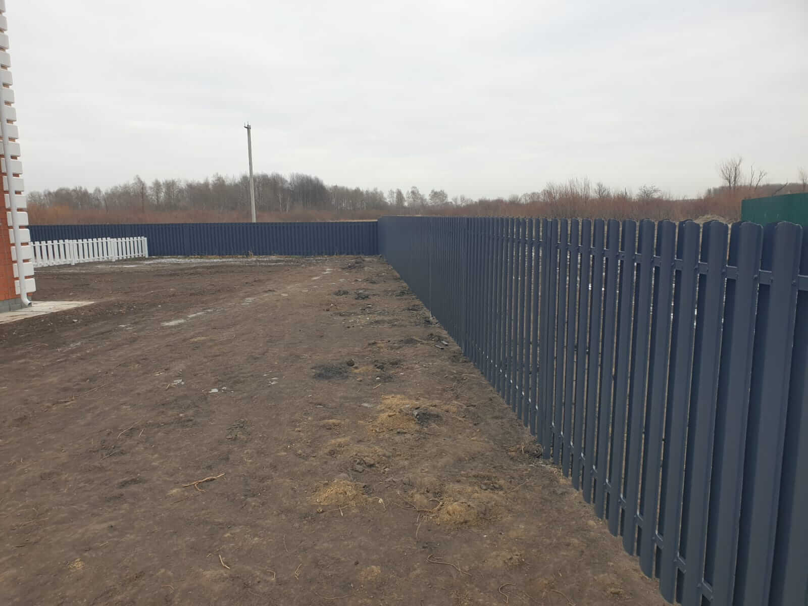 Забор из штакетника 230м Серый Графит фото2 в Гатчине