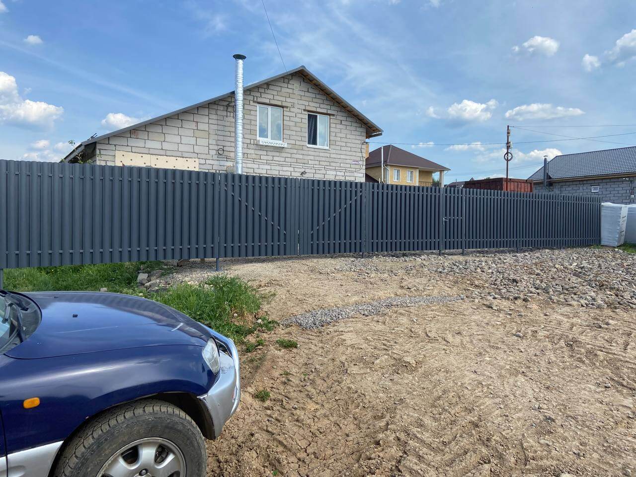 Забор из евроштакетника 16м RAL7024 Серый Графит фото 5 в Гатчине