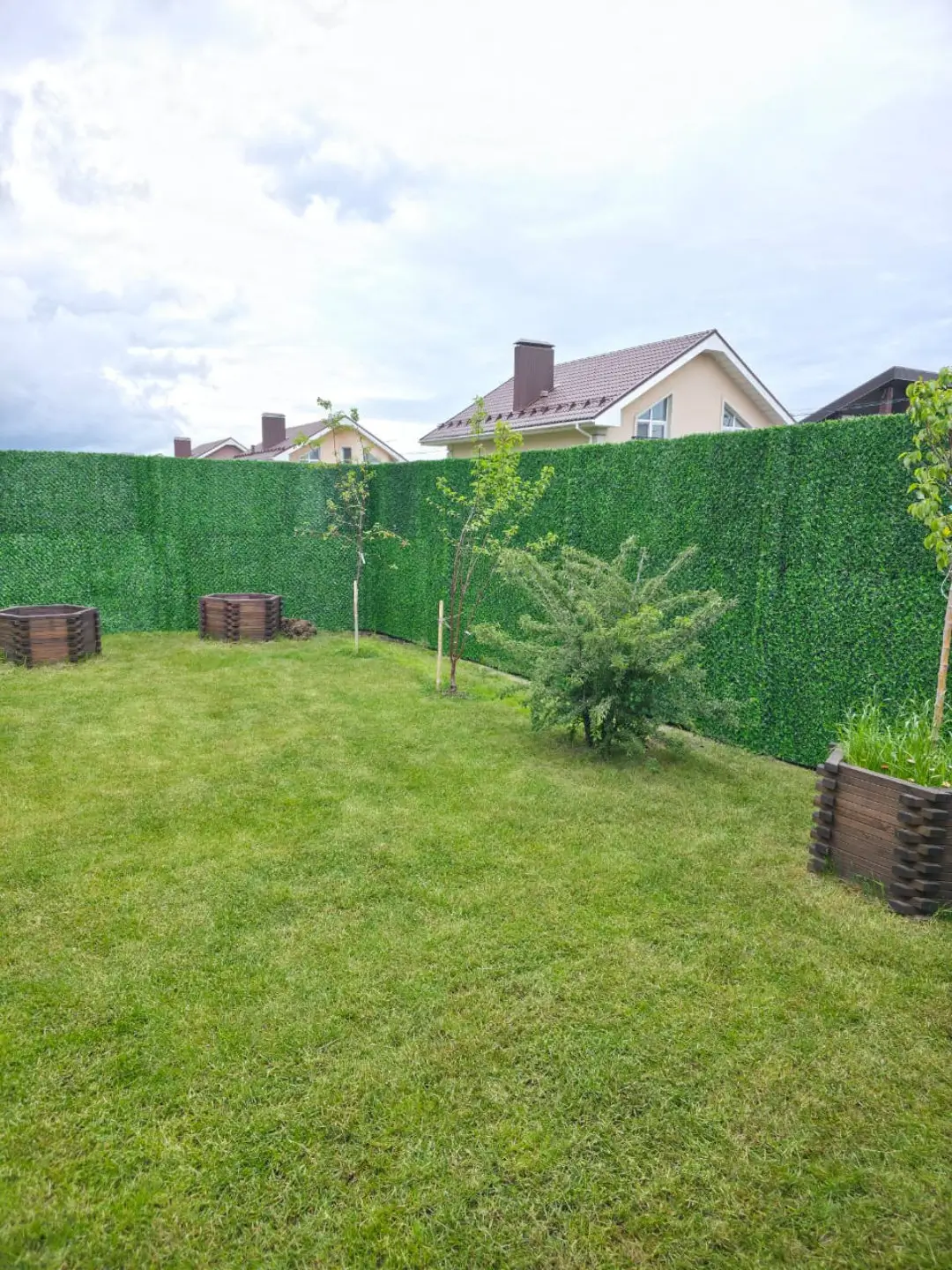 Вечнозеленый забор Grass Fence 37м в Гатчине