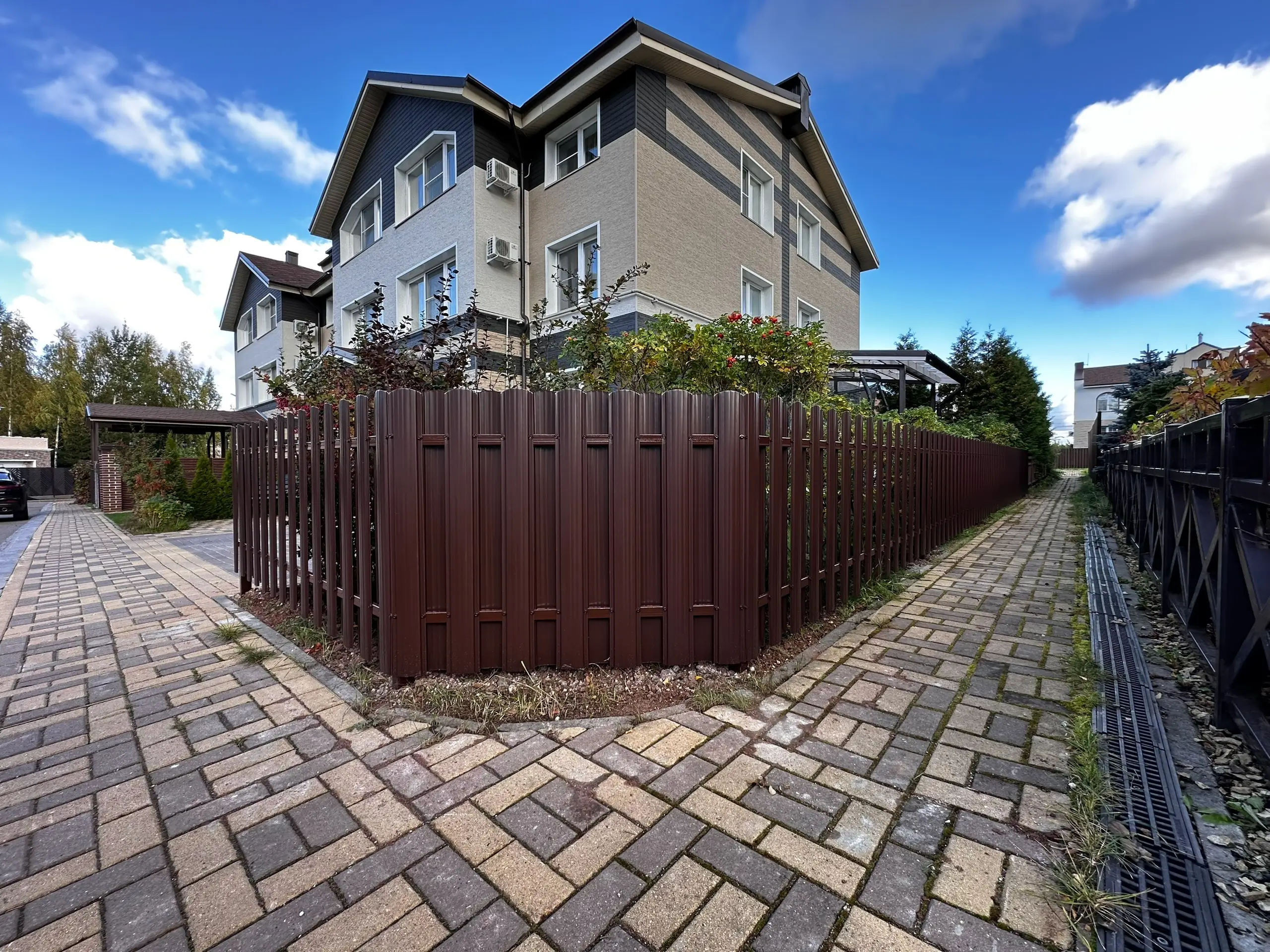 Заборчик из евроштакетника 18м RAL8017/8017 Шоколад двусторонний фото 1 в Гатчине